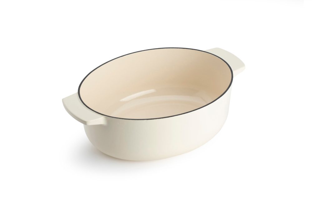 Oval Covered Casserole 30cm (5.6L) Almond Cream - Image 3