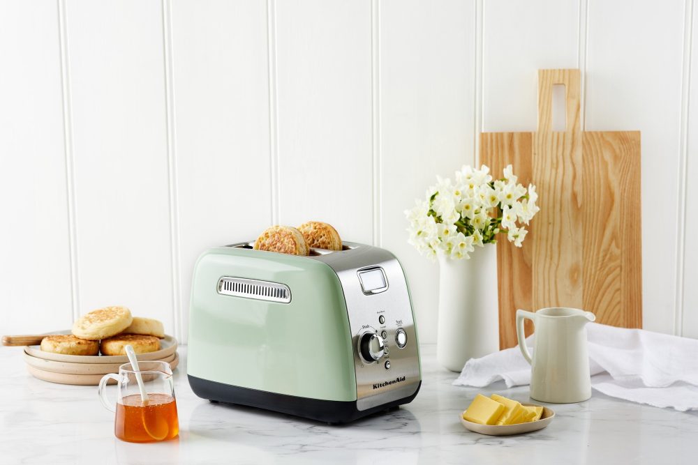 2 Slice Artisan Automatic Toaster KMT223 - Image 17